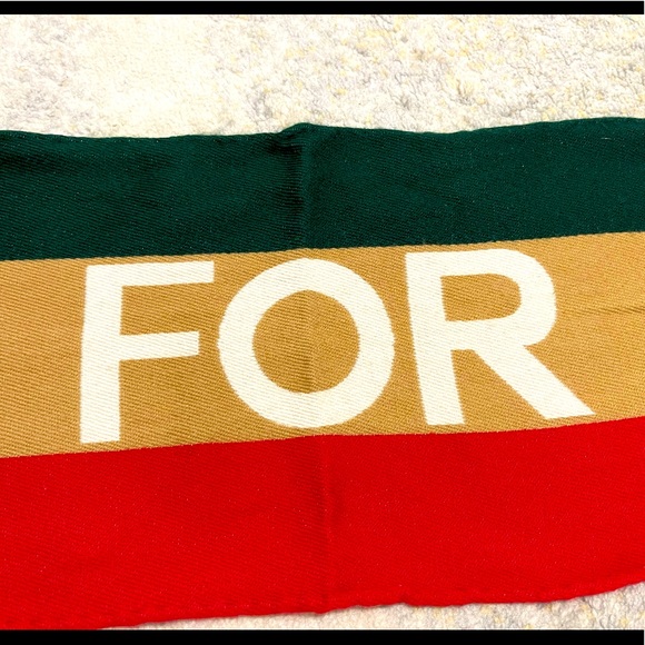 EUC Unisex Gucci BLIND FOR LOVE Prints Wool Scarf Iconic Color-way 20cm X 170cm - Picture 5 of 11